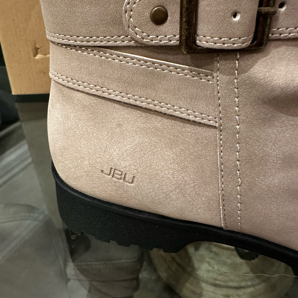 New in Box JBU Jambu Women's Taupe Water Resistant Betsy Ankle Booties Sz 9 W - Picture 6 of 9